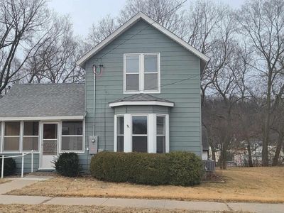 206 High St SE, Elkader, IA, 52043