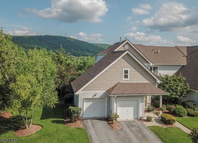 1st image of 23 Eagles Nest Ln