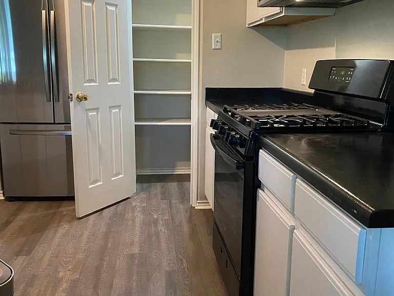 5474 Walnut Grove Dr — Photo 9