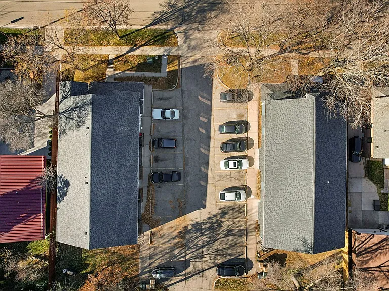 1207 E Wilson St — Photo 20