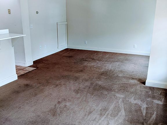 4th image of 1068 Elmwood Ave APT 1