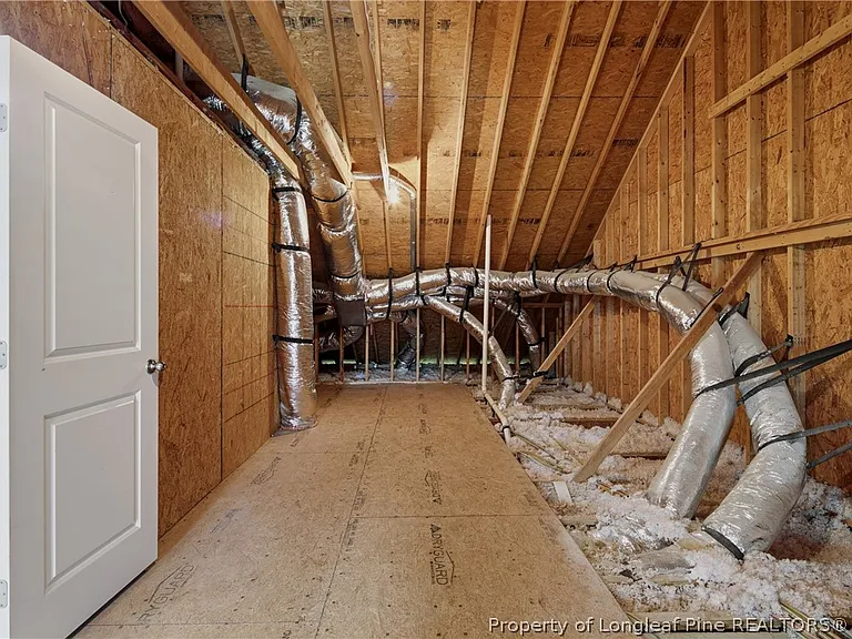 138 Valley Pines Cir — Photo 31