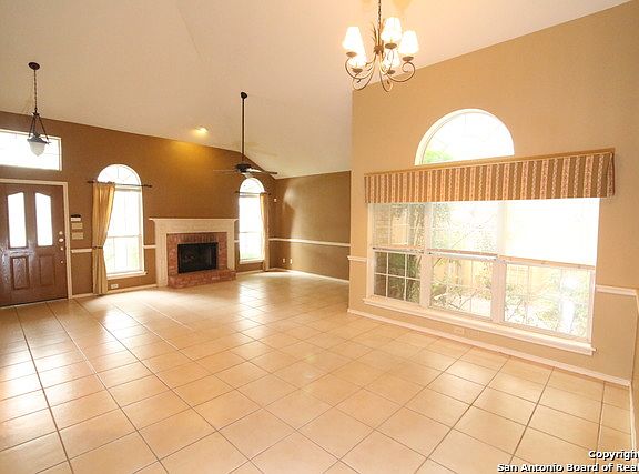 4th image of 10515 Pembriar Cir