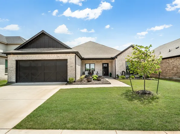 330 Rock Acre Dr, Lavon, TX 75166