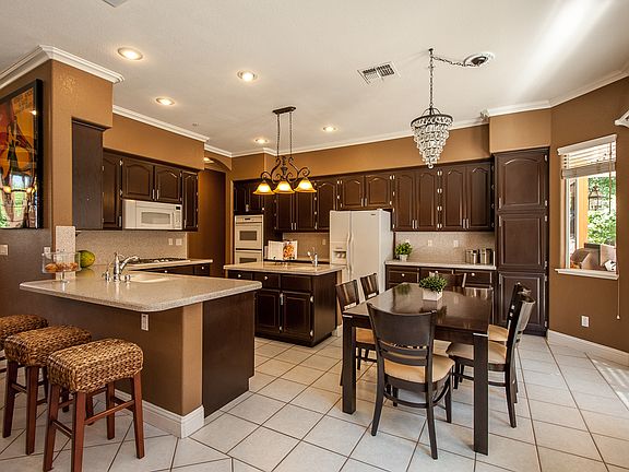 4th image of 4709 Tenbury Ln