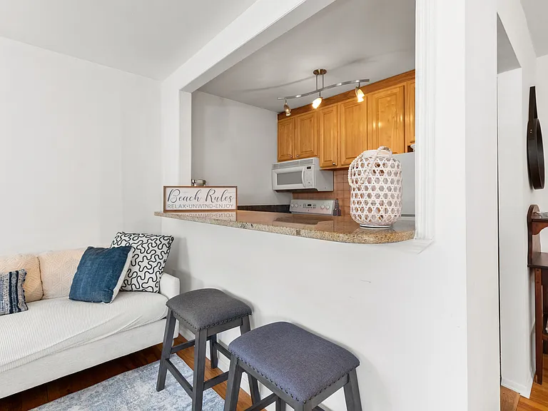 26 Layton Ave #27 — Photo 12