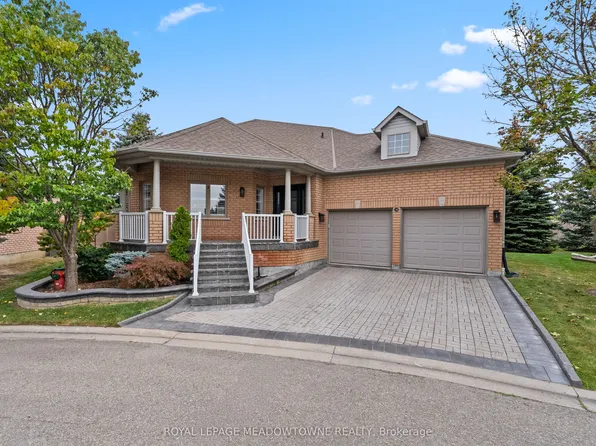 30 Orchard Park Gate, Brampton, ON L6R 1W5