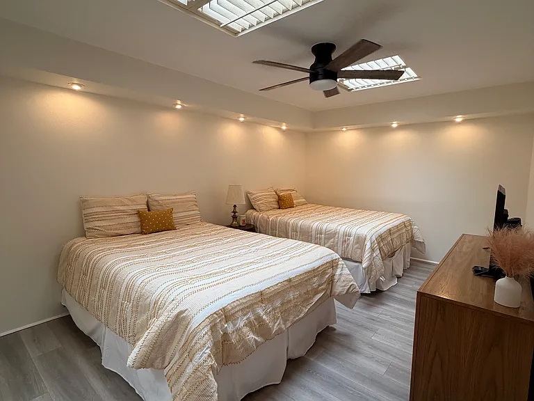 9 Marbella Dr #9 — Photo 27