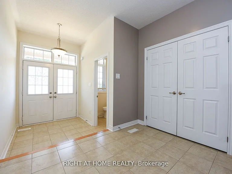 245 Sarah Cline Dr — Photo 3