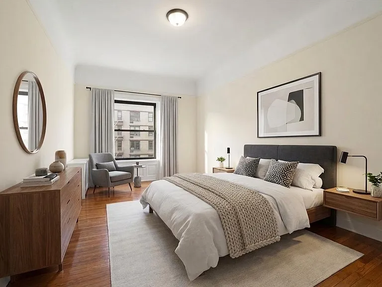 57 W 75th St #3B — Photo 1