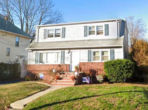 113 Diamond Bridge Ave, Hawthorne, NJ 07506
