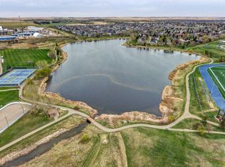 604 E Lake Blvd NE #1204, Airdrie, AB T4A 0G6
