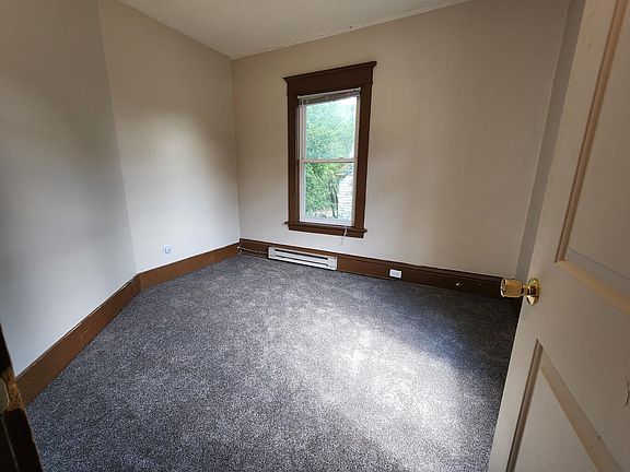 5th image of 1422 26th Ave N APT 4
