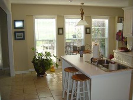 3rd image of 506 Savannah Dr