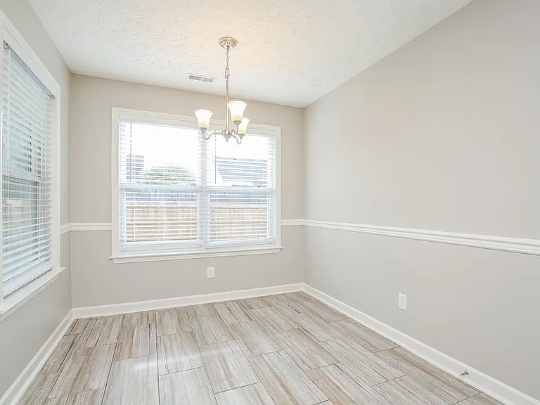 1632 Beaconcrest Cir — Photo 6