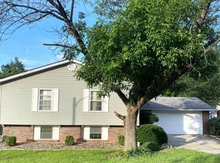 234 Berlekamp Dr, Saint Charles, MO