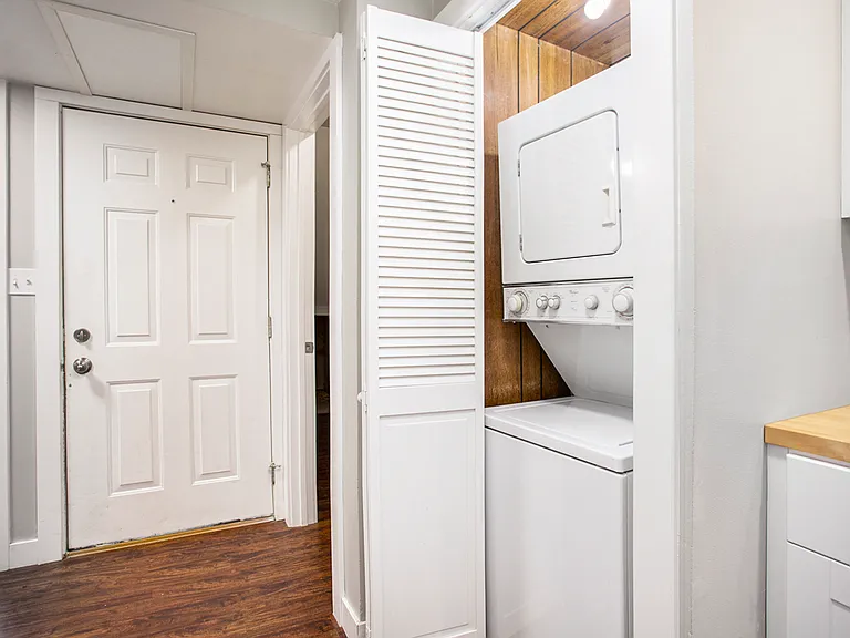 2561 Burton St SE #2561 — Photo 12