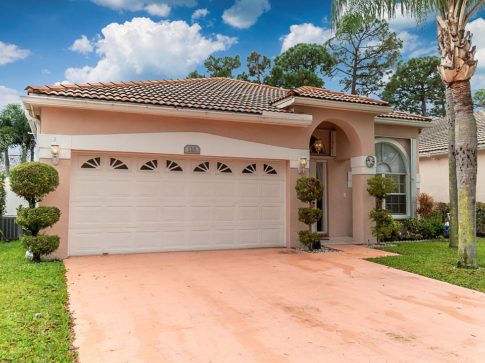 1st image of 116 Woodlake Cir