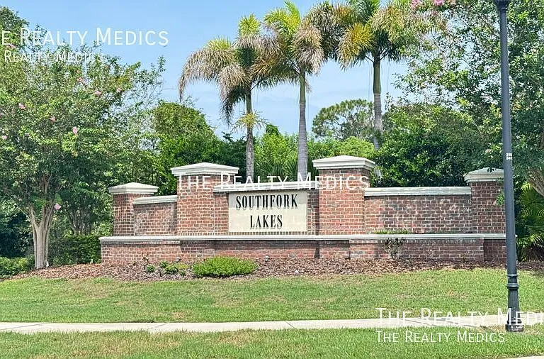 10906 Carlton Fields Dr — Photo 39
