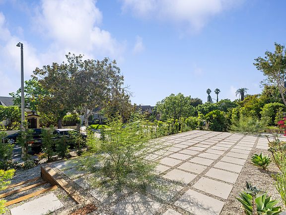 4th image of 5001 W 20th St