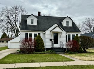 422 W Central Ave, Zeeland, MI 49464