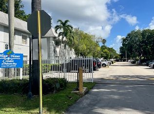 17255 SW 95th Ave #350-D, Miami, FL 33157