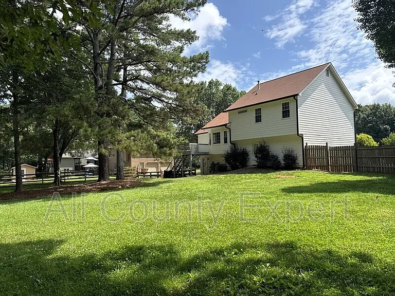 7745 Wynfield Dr — Photo 35