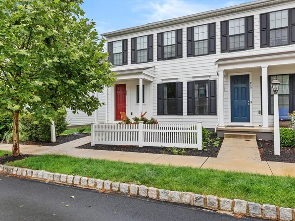217 Hoke Farm Way, Mechanicsburg, PA 17050