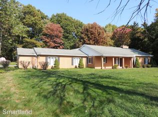 31599 Woodcrest Rd, Chagrin Falls, OH 44022