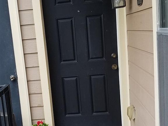 3rd image of 702 Bering Dr #128
