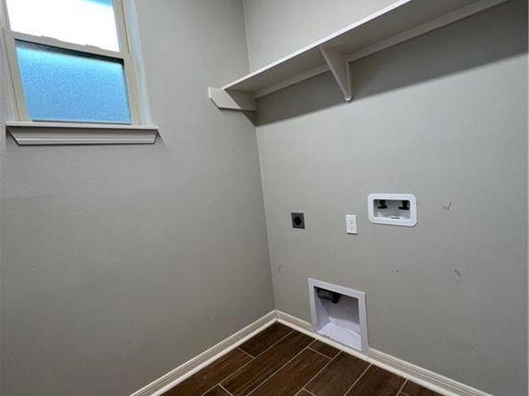 403 S Templo Dorado St, Mission, TX 78572