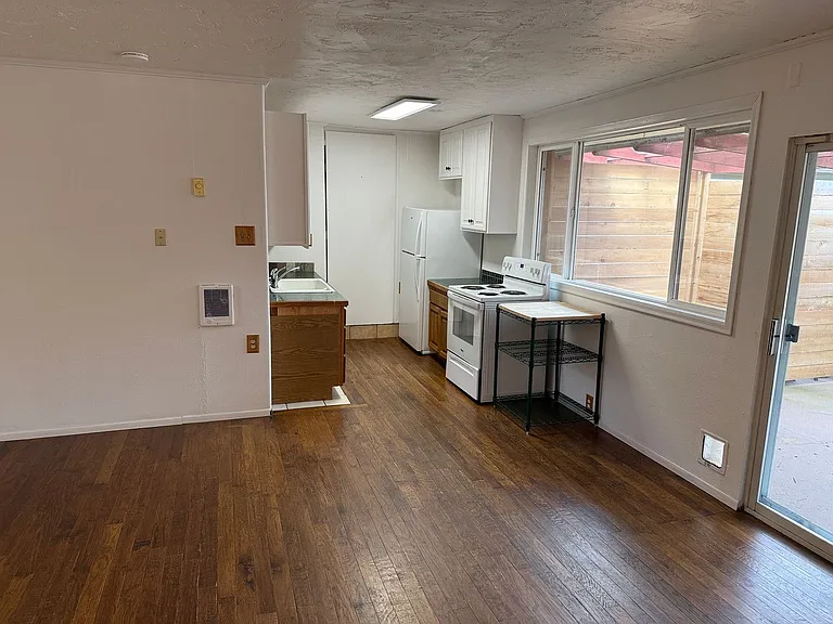2689 York St #B — Photo 18