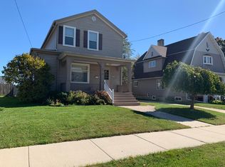 1809 S 10th St, Manitowoc, WI 54220