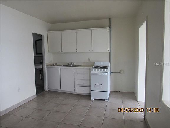 2nd image of 1111 Cypress Gardens Blvd SE #17
