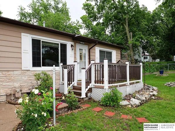 7223 S 23rd St, Bellevue, NE 68147