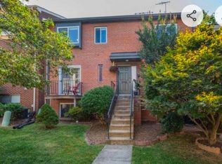 6762 Perry Penney Dr #111, Annandale, VA 22003