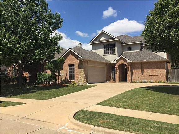 2nd image of 1701 Chatham Ln
