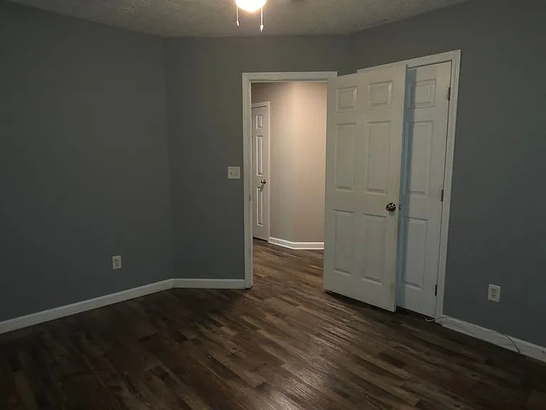 1550 Cedar Hl — Photo 33