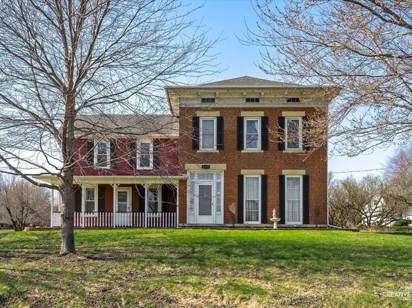 449 Palmyra Rd, Dixon, IL 61021