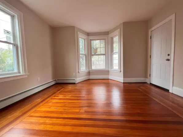 117 Warren Ave #1, East Providence, RI 02914