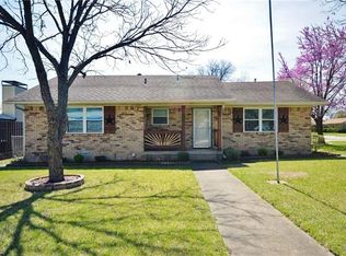 214 W Avenue K, Midlothian, TX 76065