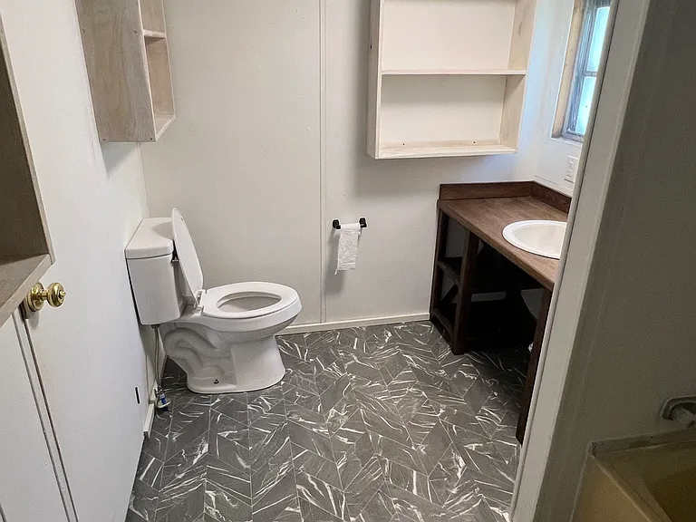 216 Catherman Dr — Photo 10
