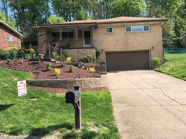 106 Circle Dr, White Oak, PA 15131