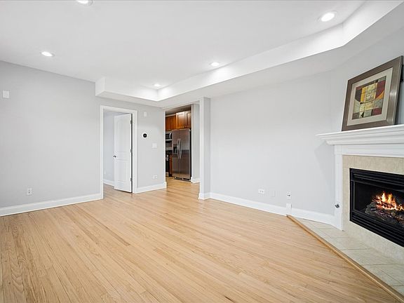 4th image of 7411 N Hoyne Ave APT 3