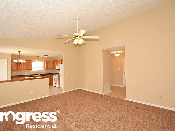 5th image of 5916 Southern Springs Ave