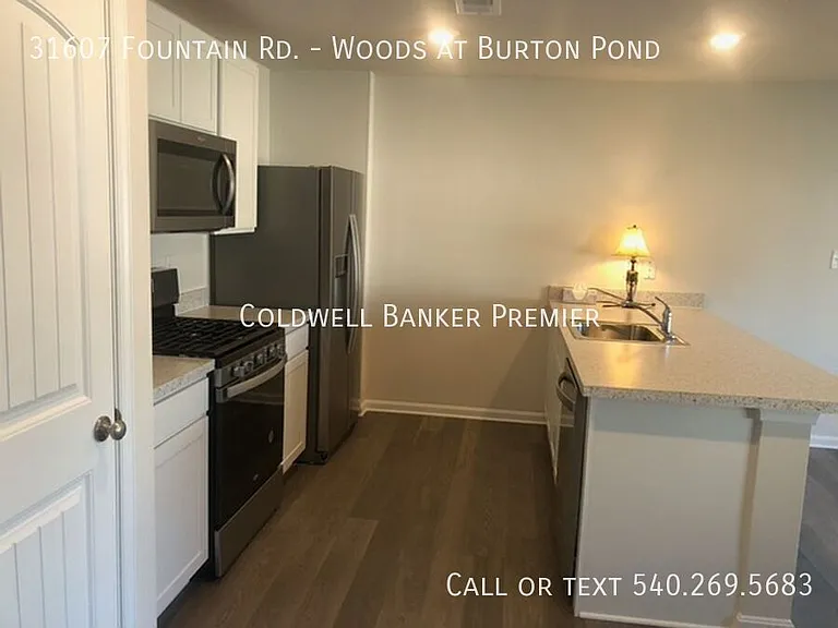 31607 Fountain Rd #WOODS AT BURTON POND — Photo 5