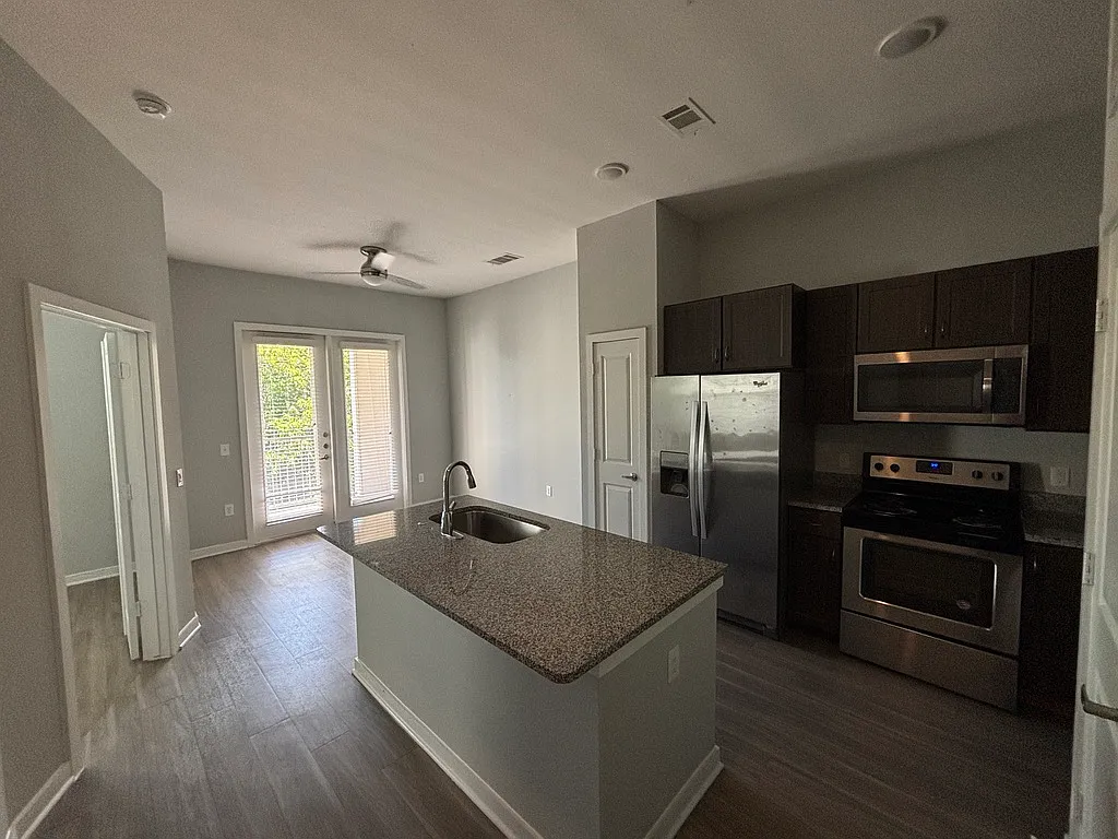 Benner Rd, Kyle — Photo 2