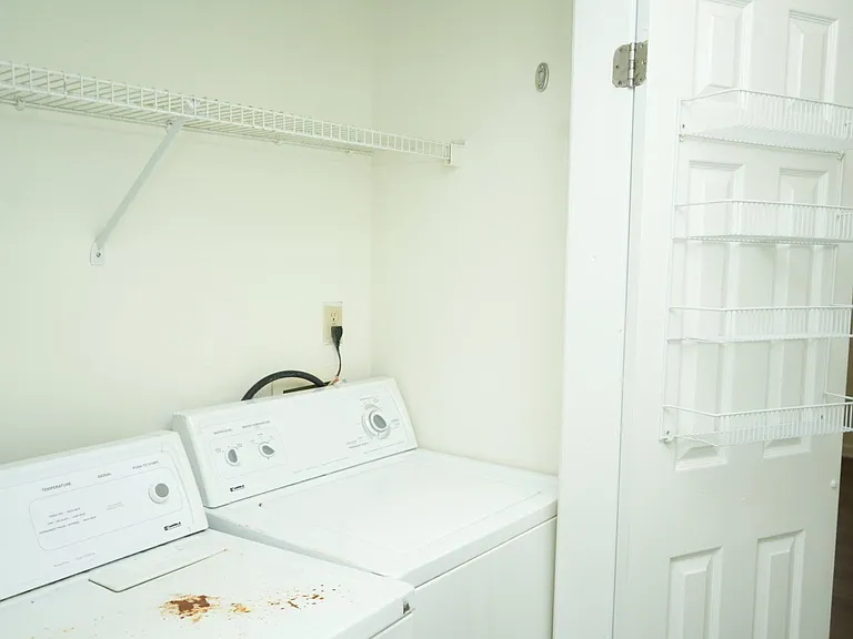 111 Darien Ter — Photo 10