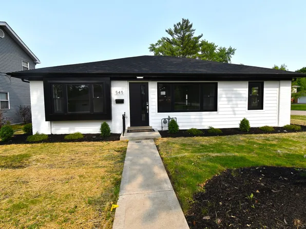 545 Lill St, Barrington, IL 60010