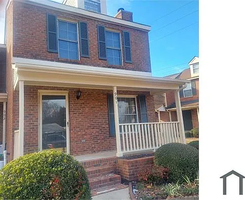 2 bed, 1080 sqft, $1,350 — Photo 1